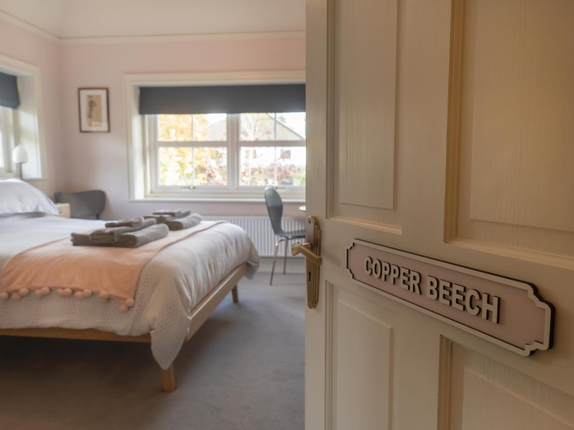 Wildwood B&B Lymington Bagian luar foto