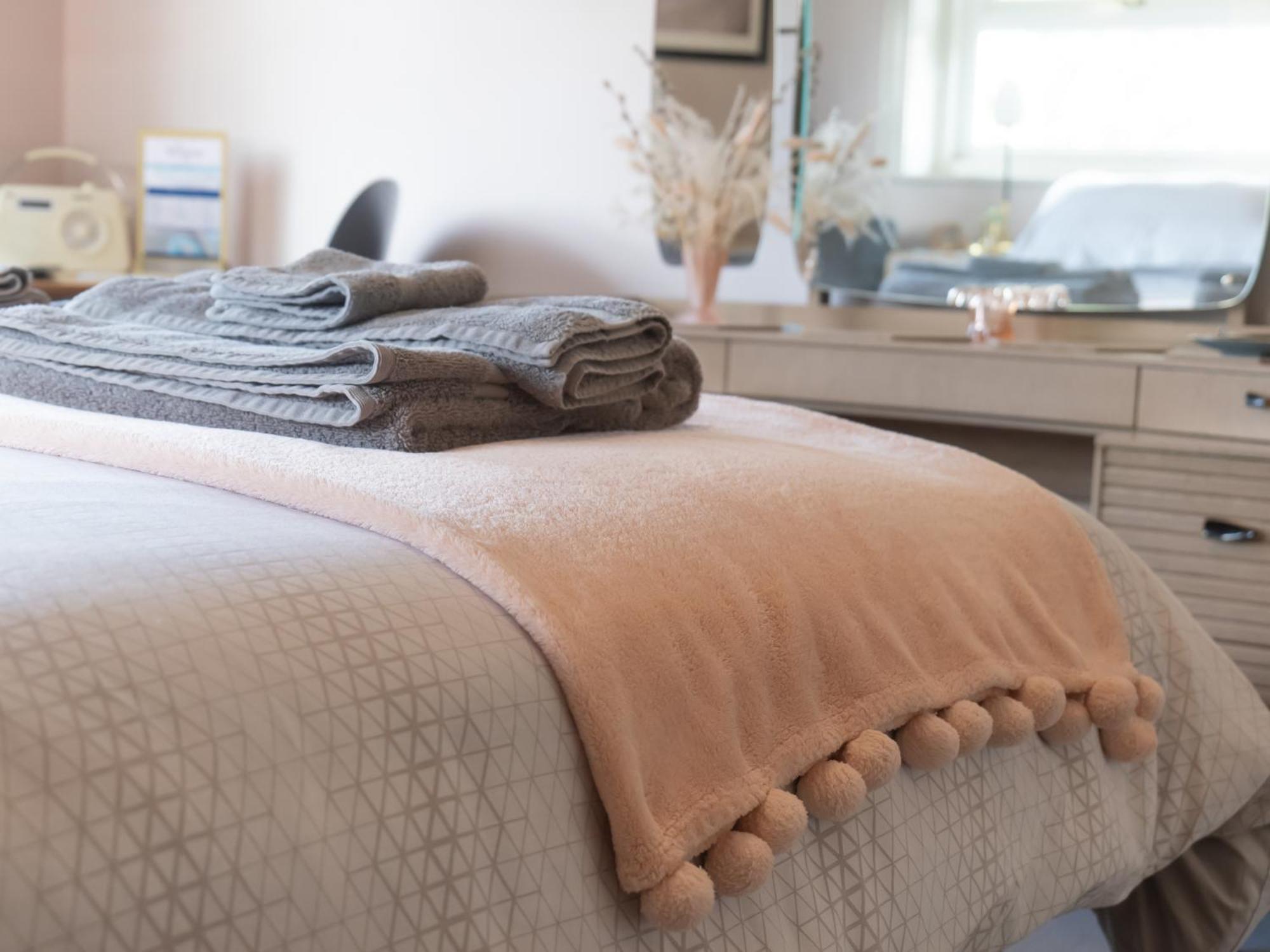 Wildwood B&B Lymington Bagian luar foto