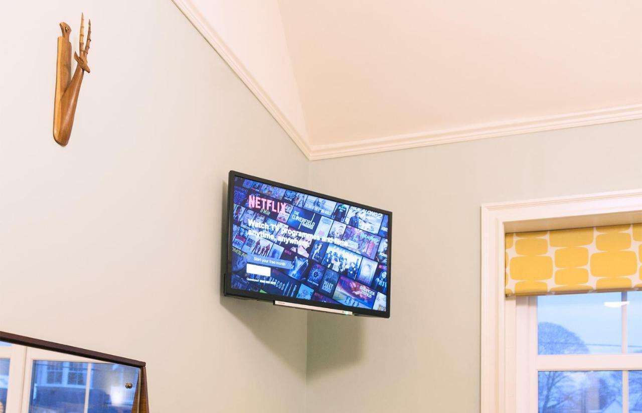 Wildwood B&B Lymington Bagian luar foto